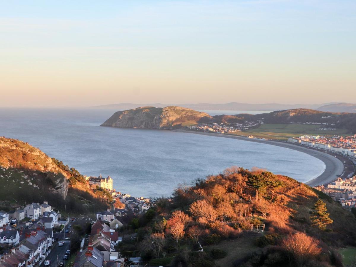 Ty Bach, Great Orme Villa Llandudno Bagian luar foto